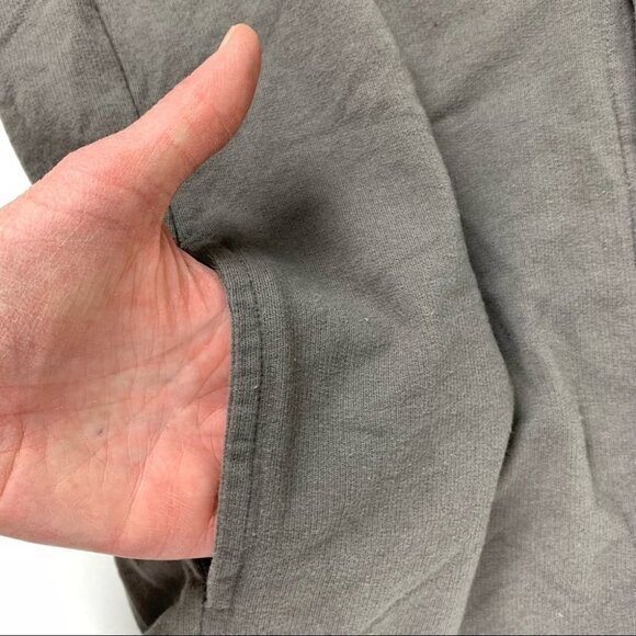 Men's A/X Armani Exchange V-neck  Grey Knit Button Up Vest size L - Picture 9 of 9